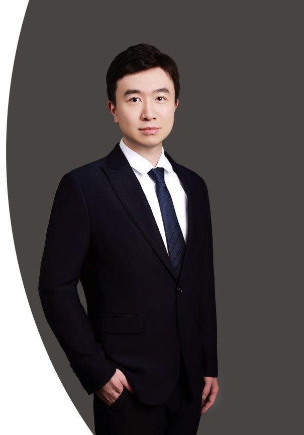 Adam Zhang Professional Headshot